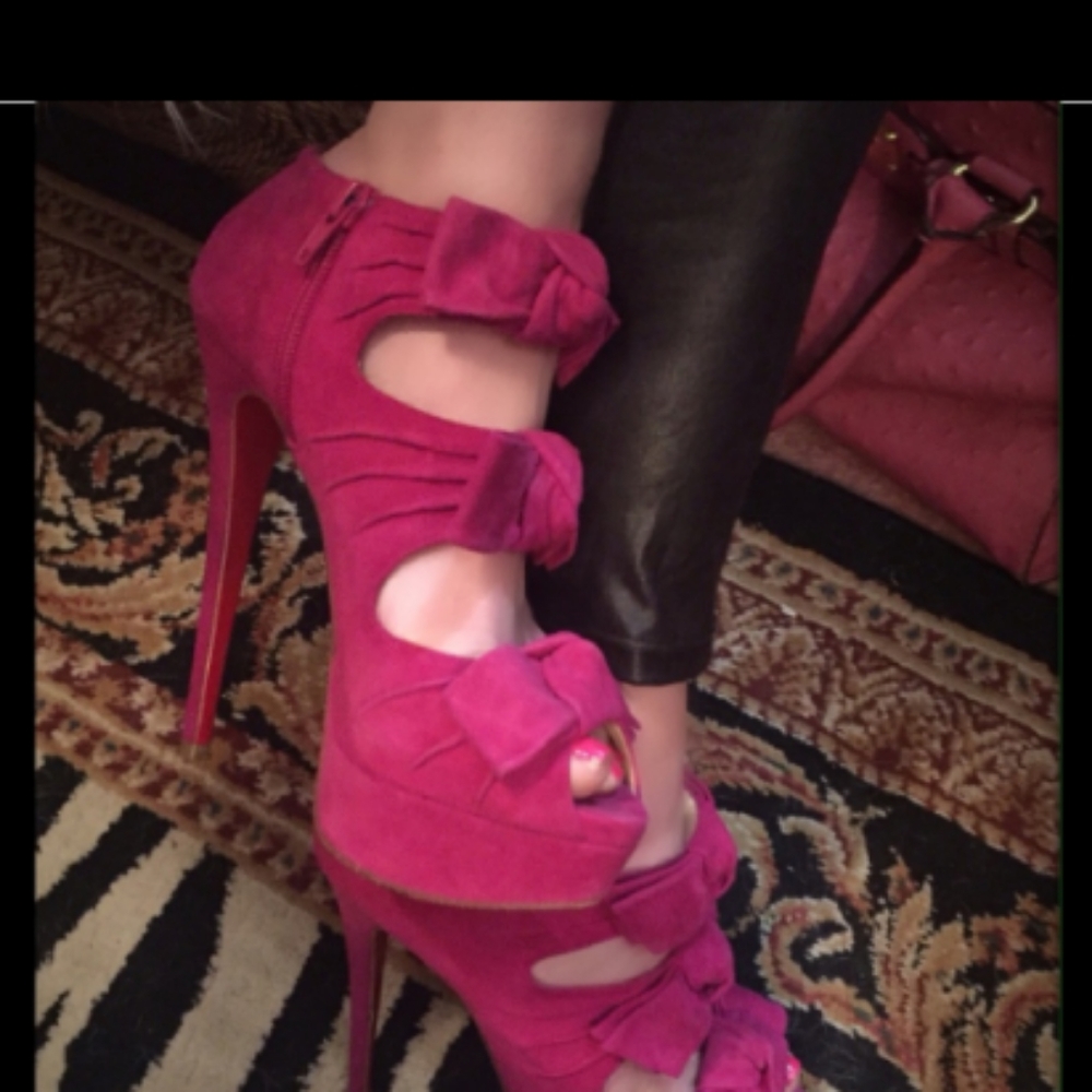Clristian Louboutins